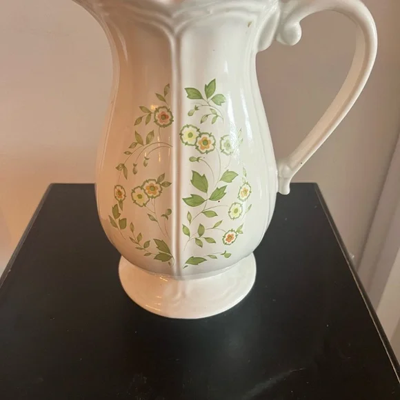 Federalist USA Pottery Pitcher and Bowl. Bowl measures aproximately 13" in diam. - Picture 7 of 13